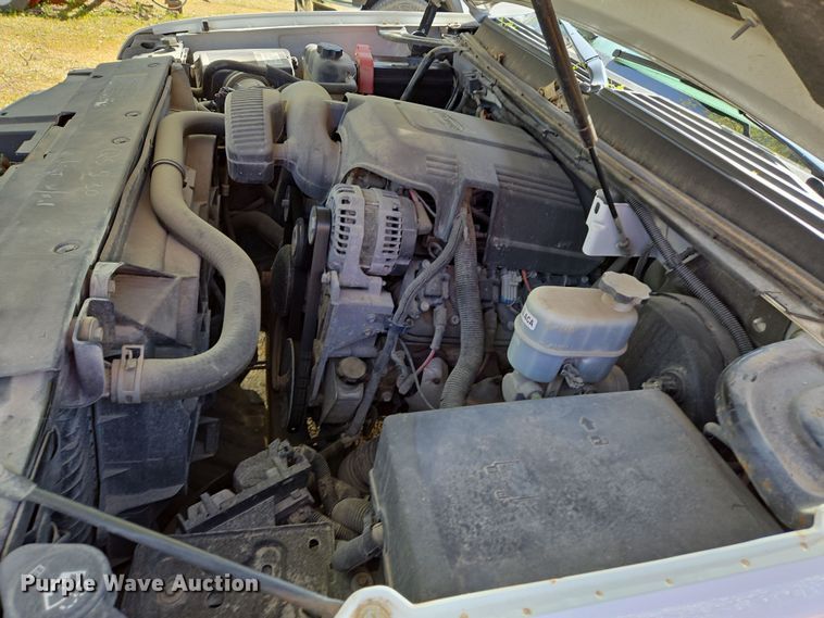 image for item EN8910 2008 Chevrolet  Suburban  SUV