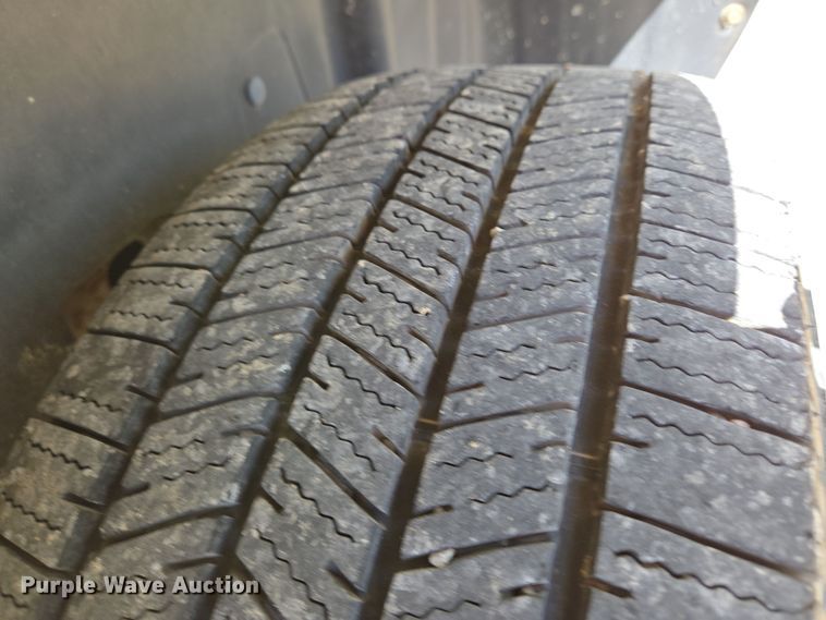 image for item EN8910 2008 Chevrolet  Suburban  SUV