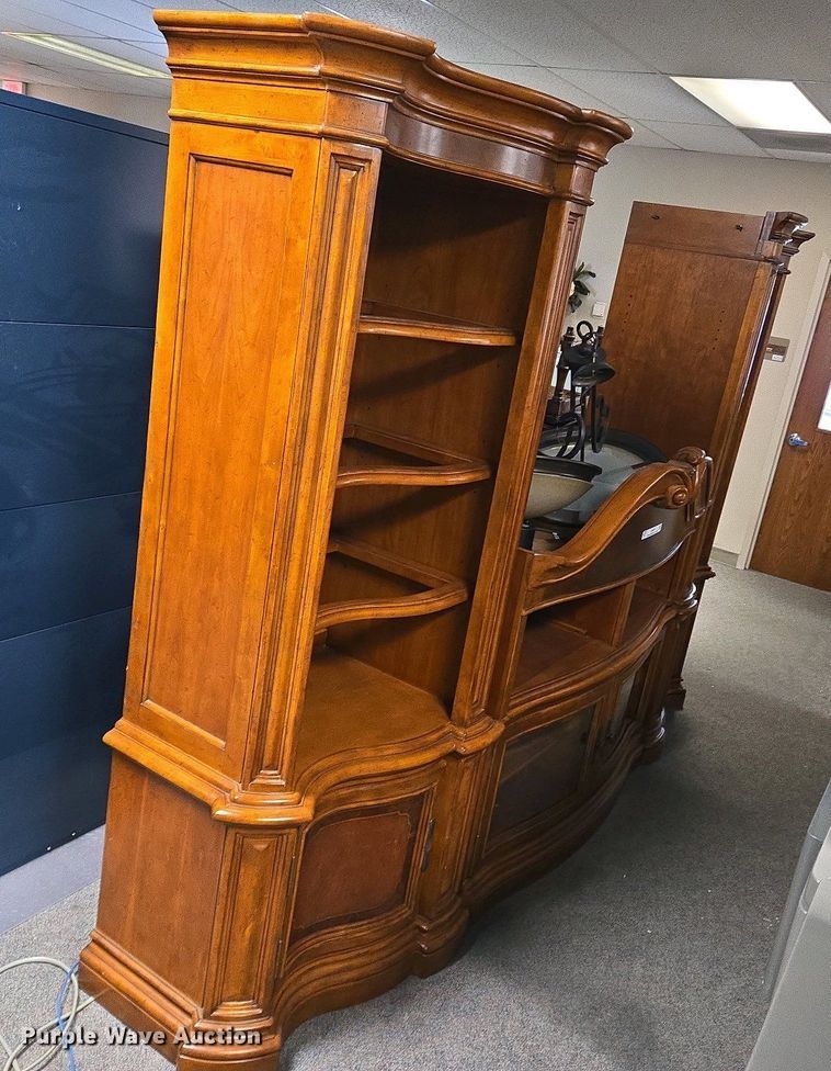 image for item EN8919 Book shelf