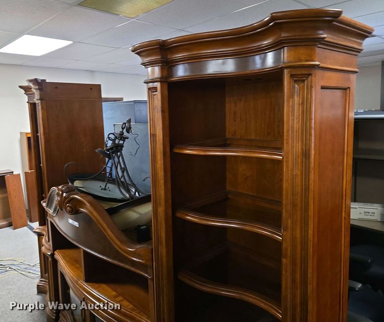 image for item EN8919 Book shelf