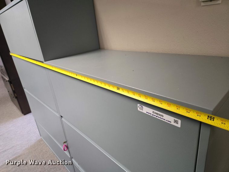 image for item EN8920 (2) filing cabinets