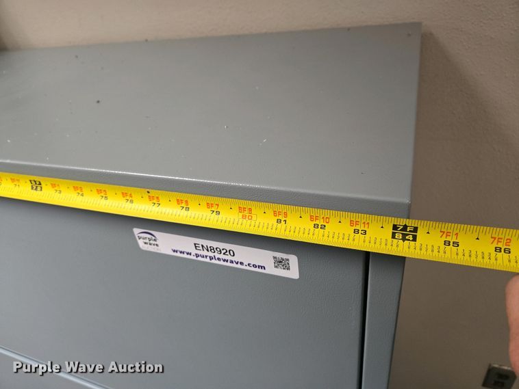 image for item EN8920 (2) filing cabinets