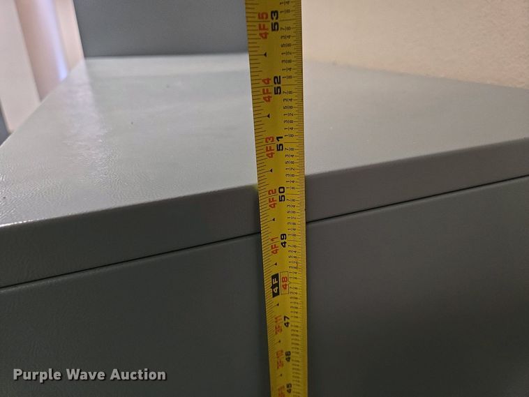 image for item EN8920 (2) filing cabinets