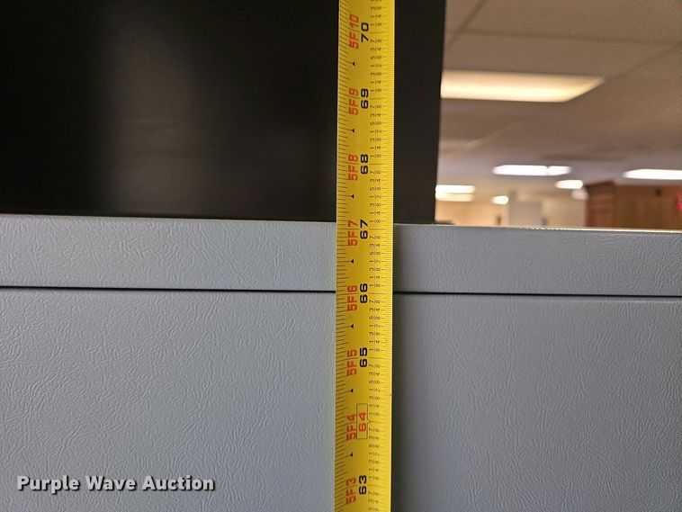 image for item EN8920 (2) filing cabinets