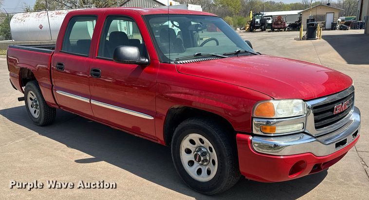 image for item EQ1289 2006 GMC Sierra 1500 Crew Cab pickup truck