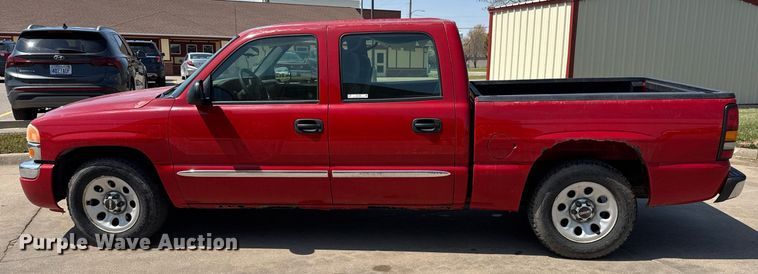 image for item EQ1289 2006 GMC Sierra 1500 Crew Cab pickup truck