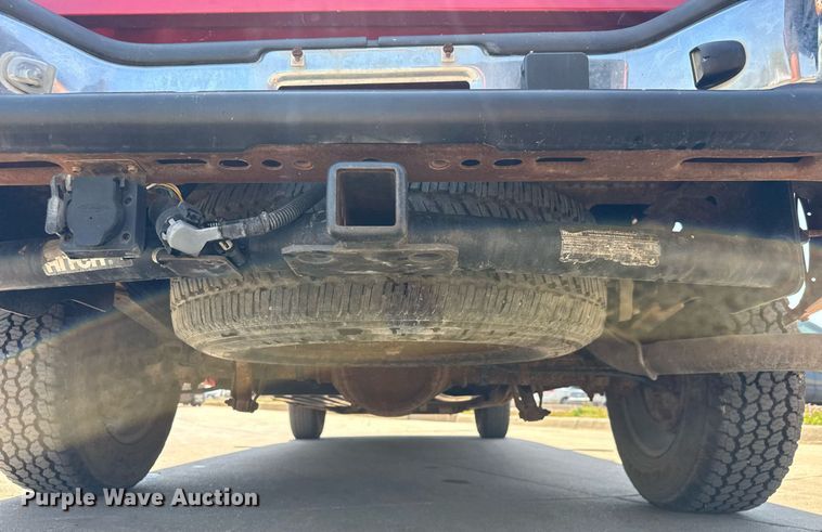 image for item EQ1289 2006 GMC Sierra 1500 Crew Cab pickup truck