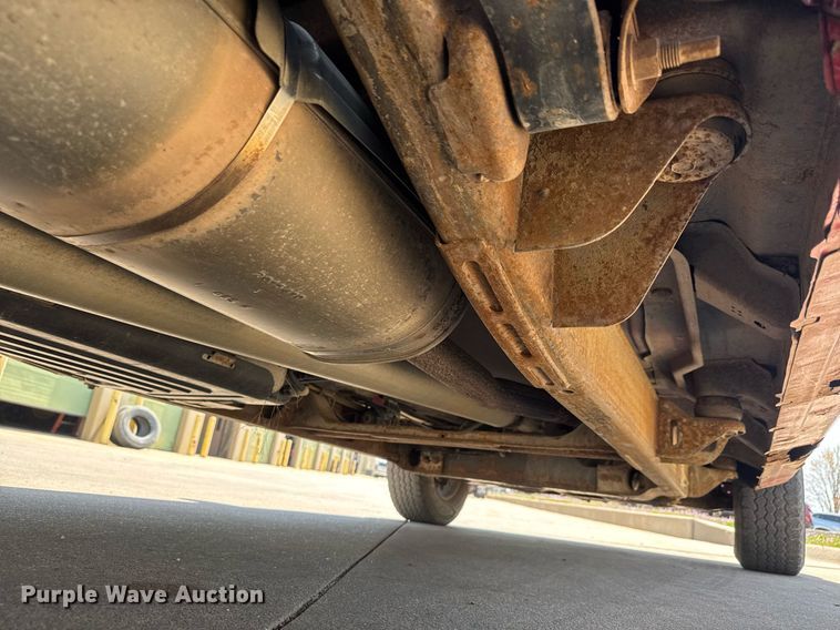 image for item EQ1289 2006 GMC Sierra 1500 Crew Cab pickup truck