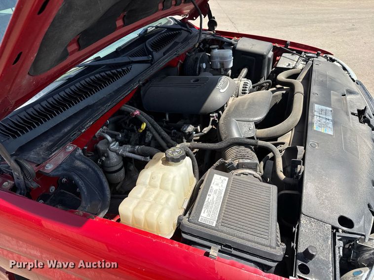 image for item EQ1289 2006 GMC Sierra 1500 Crew Cab pickup truck