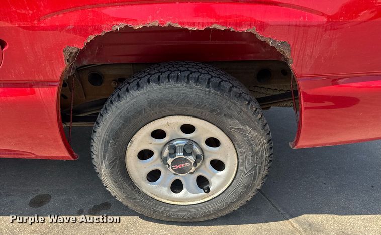 image for item EQ1289 2006 GMC Sierra 1500 Crew Cab pickup truck