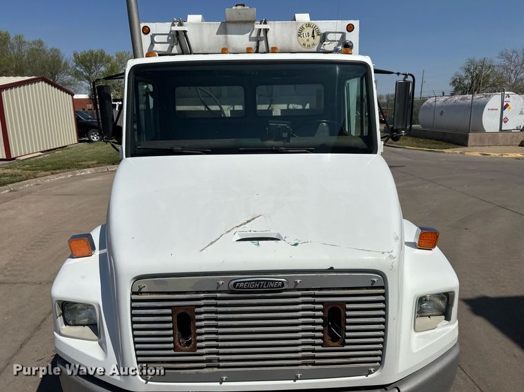 image for item EQ1290 2002 Freightliner Business Class M2 refuse truck