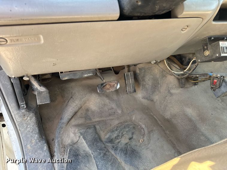 image for item EQ1291 1999 Ford F450 Super Duty  dump truck