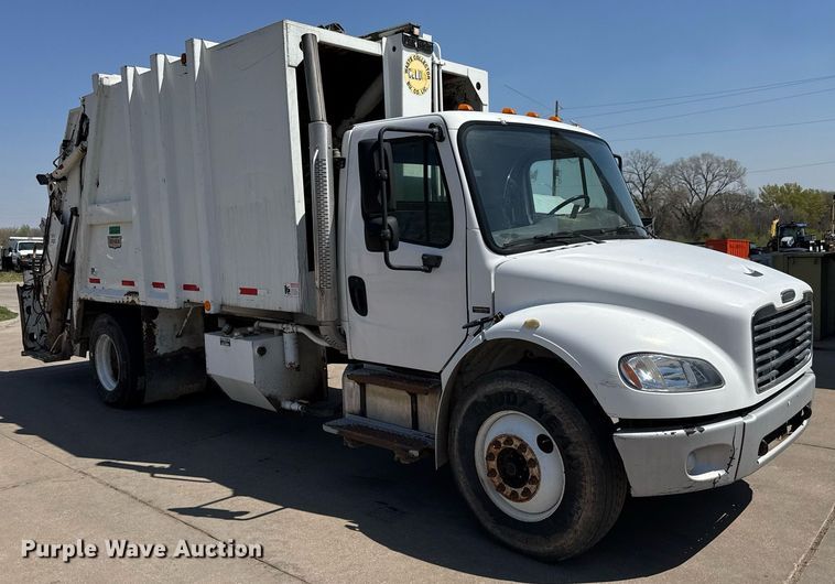 image for item EQ1295 2006 Freightliner Business Class M2 refuse truck