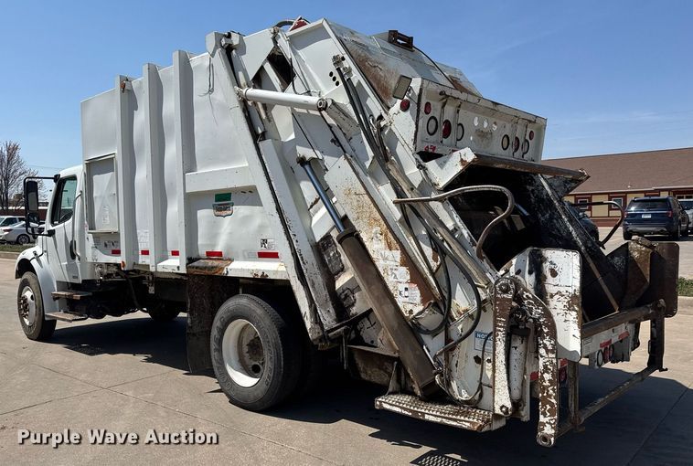 image for item EQ1295 2006 Freightliner Business Class M2 refuse truck