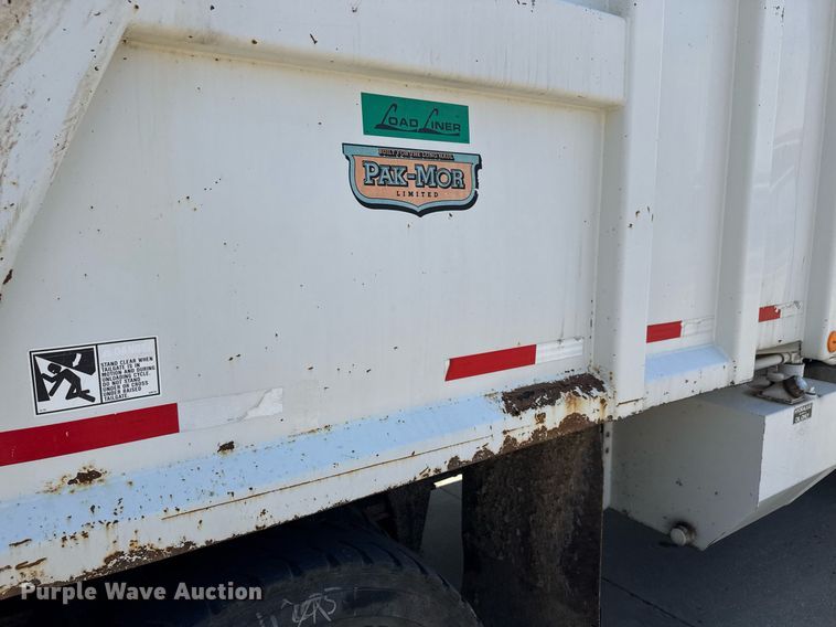 image for item EQ1295 2006 Freightliner Business Class M2 refuse truck