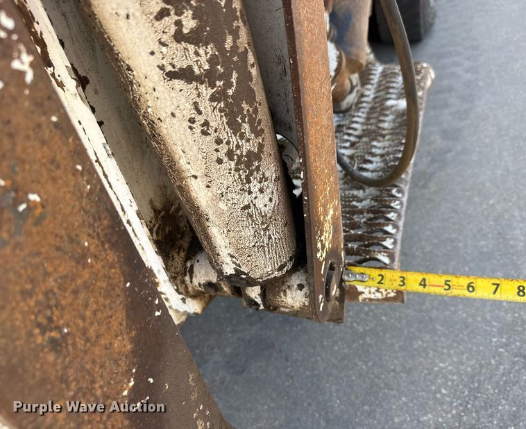 image for item EQ1295 2006 Freightliner Business Class M2 refuse truck