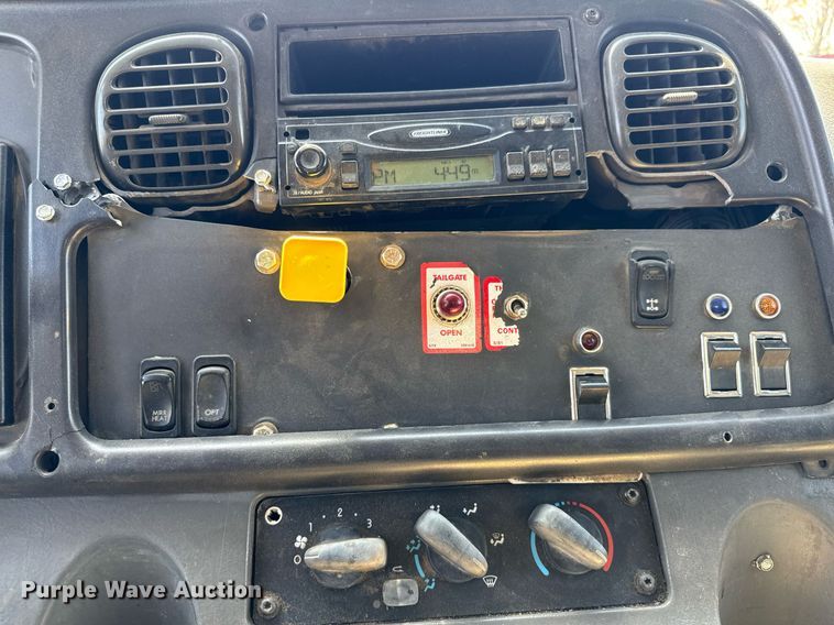 image for item EQ1295 2006 Freightliner Business Class M2 refuse truck