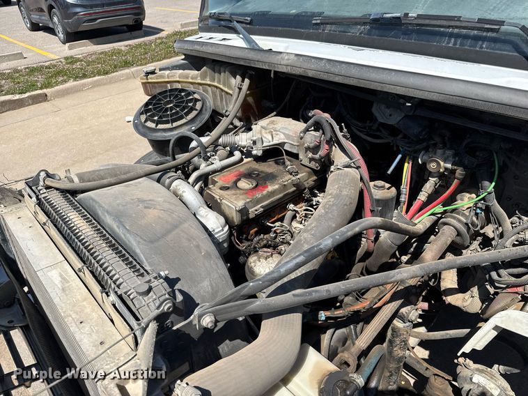 image for item EQ1295 2006 Freightliner Business Class M2 refuse truck