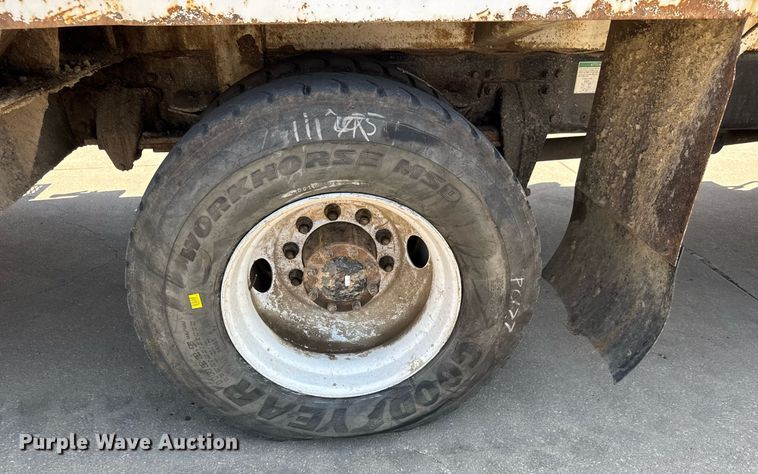 image for item EQ1295 2006 Freightliner Business Class M2 refuse truck