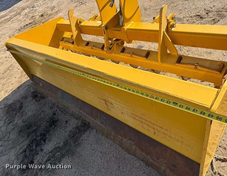 image for item EQ1299 Box blade