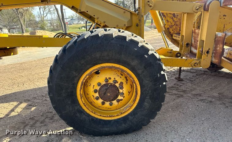 image for item EQ1300 1978 Caterpillar 120G motor grader