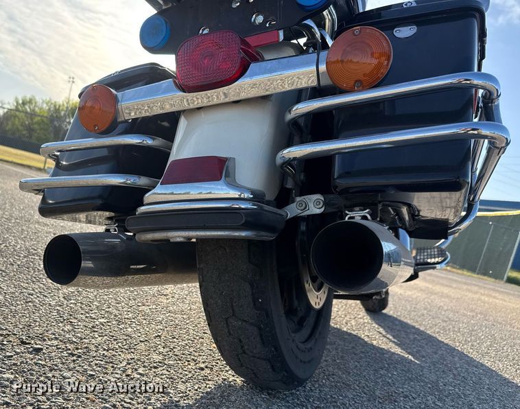 image for item EQ1302 2005 Harley Davidson FLHPI Police motorcycle