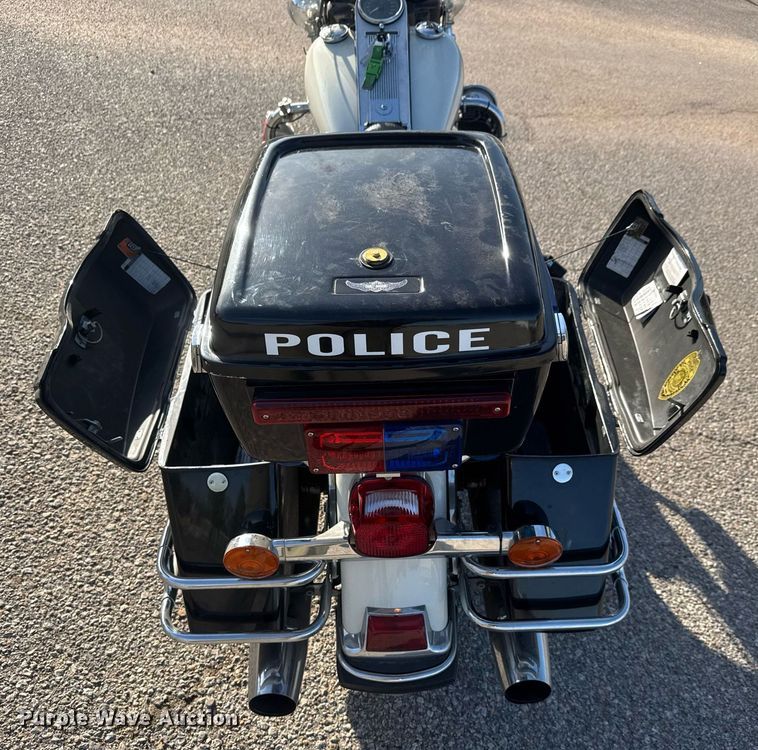 image for item EQ1302 2005 Harley Davidson FLHPI Police motorcycle