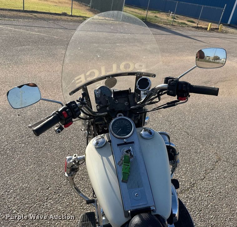 image for item EQ1302 2005 Harley Davidson FLHPI Police motorcycle