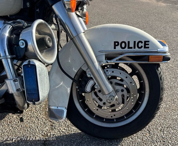 image for item EQ1302 2005 Harley Davidson FLHPI Police motorcycle