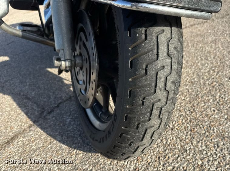 image for item EQ1302 2005 Harley Davidson FLHPI Police motorcycle