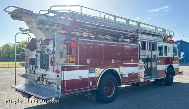 image for item EQ1303 1993 Pierce Lance quint fire truck
