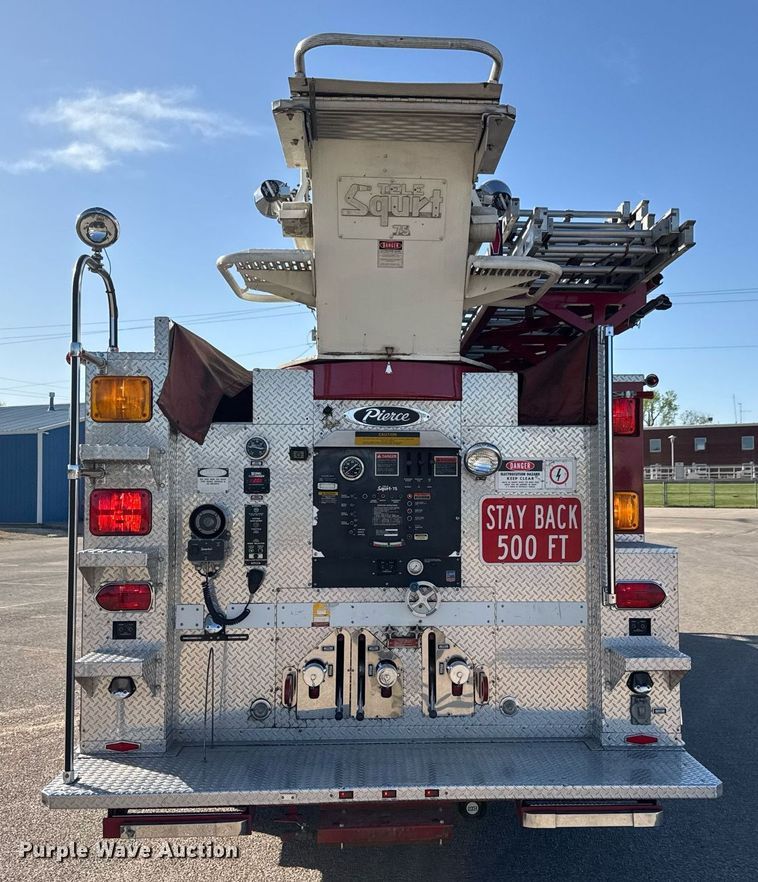 image for item EQ1303 1993 Pierce Lance quint fire truck