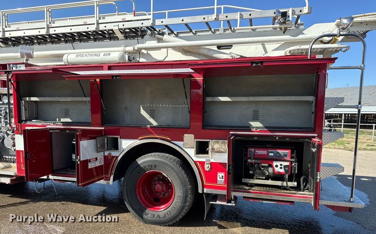 image for item EQ1303 1993 Pierce Lance quint fire truck