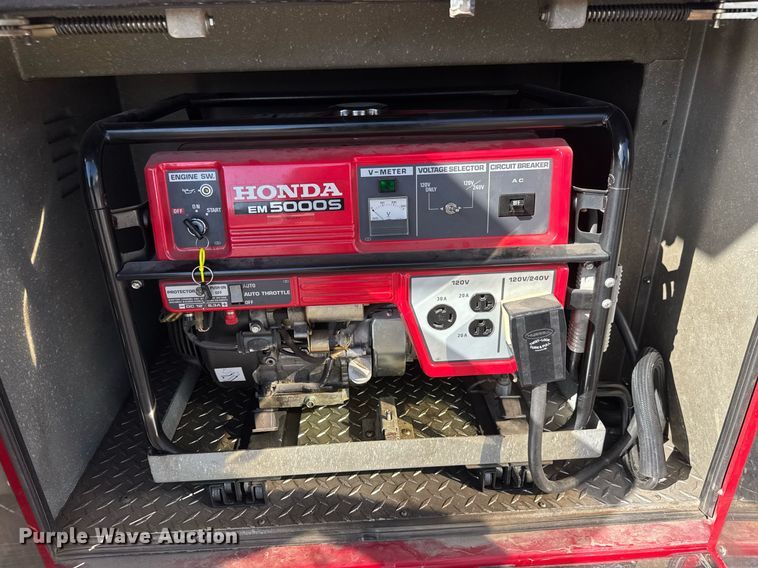 image for item EQ1303 1993 Pierce Lance quint fire truck