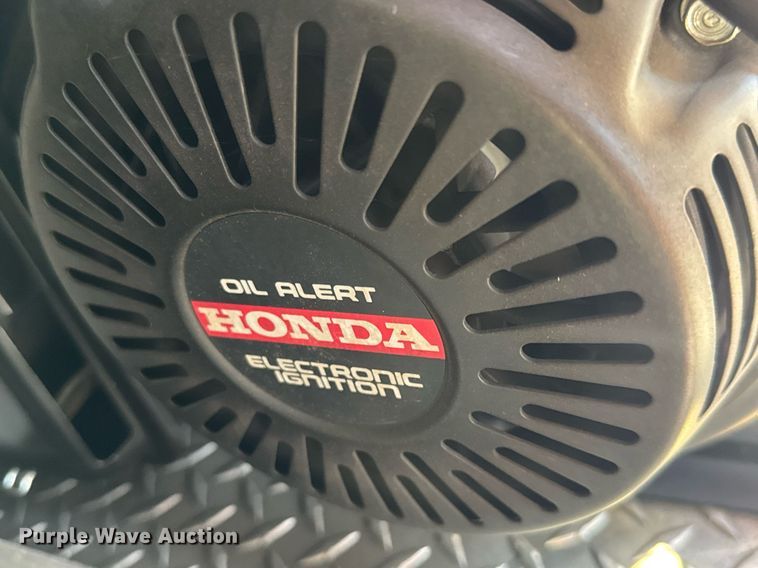 image for item EQ1303 1993 Pierce Lance quint fire truck