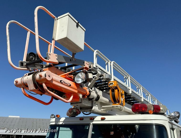 image for item EQ1303 1993 Pierce Lance quint fire truck