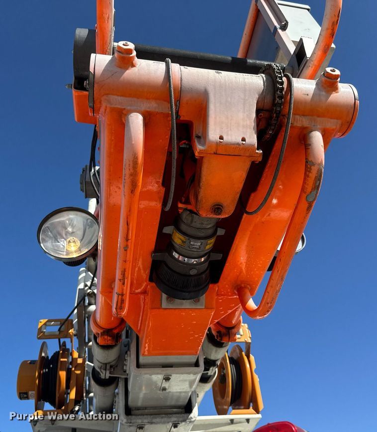 image for item EQ1303 1993 Pierce Lance quint fire truck