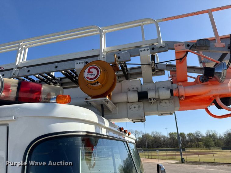 image for item EQ1303 1993 Pierce Lance quint fire truck