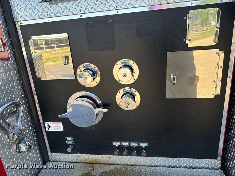 image for item EQ1303 1993 Pierce Lance quint fire truck