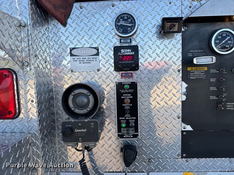 image for item EQ1303 1993 Pierce Lance quint fire truck