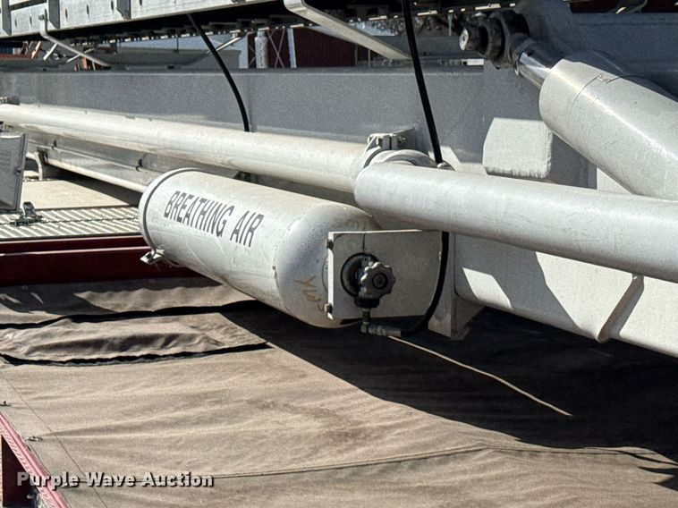 image for item EQ1303 1993 Pierce Lance quint fire truck