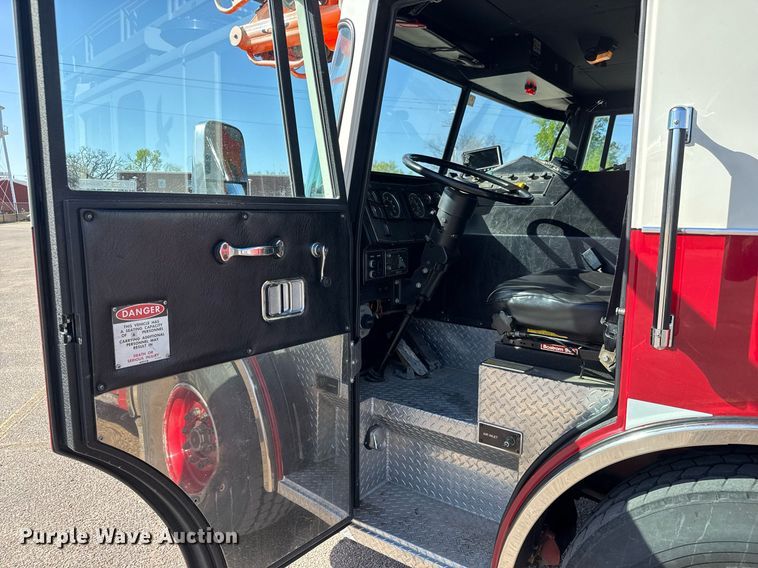 image for item EQ1303 1993 Pierce Lance quint fire truck