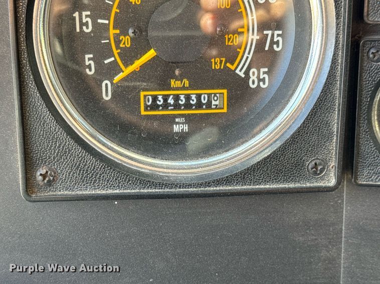 image for item EQ1303 1993 Pierce Lance quint fire truck