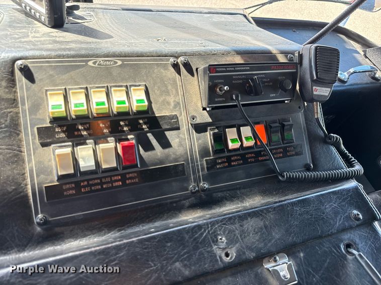 image for item EQ1303 1993 Pierce Lance quint fire truck