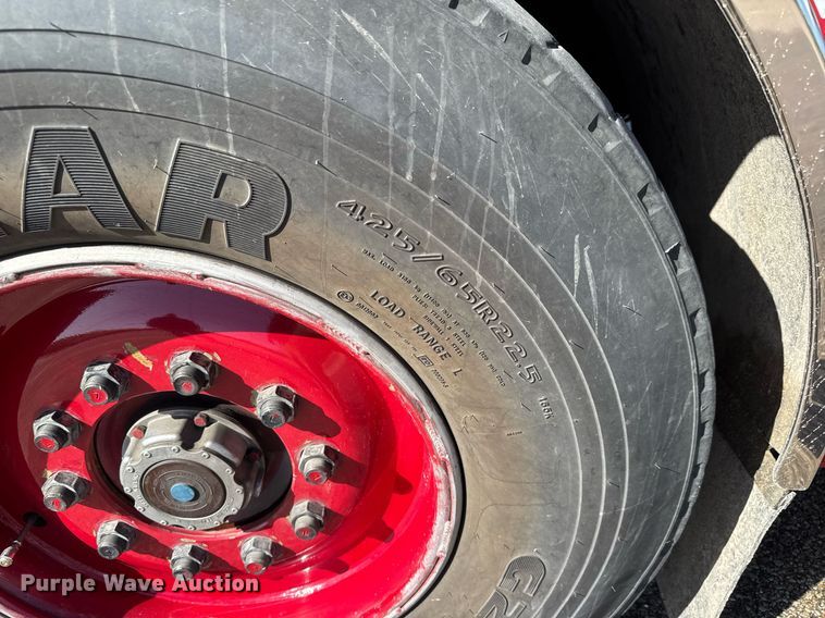 image for item EQ1303 1993 Pierce Lance quint fire truck