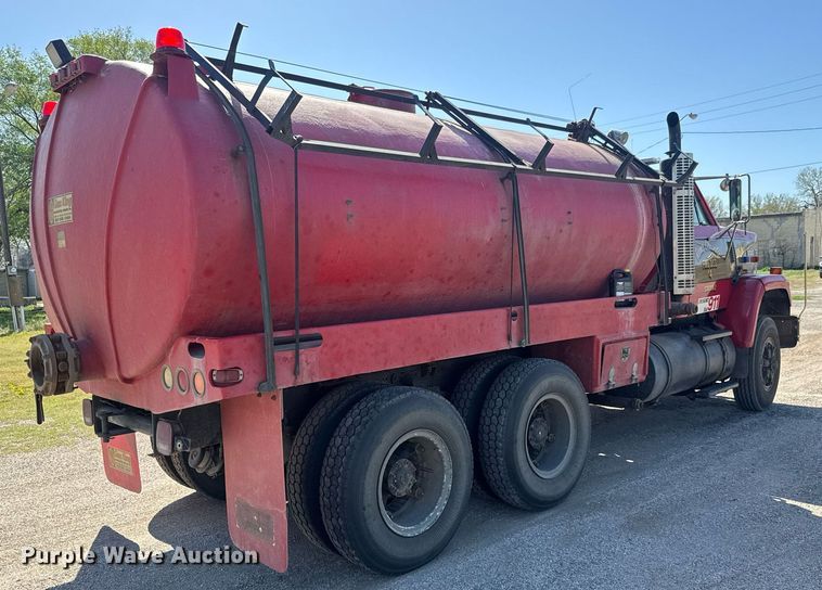 image for item EQ1308 1979 GMC Brigadier tank truck