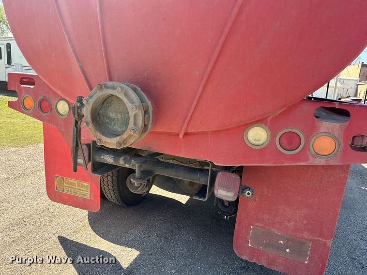 image for item EQ1308 1979 GMC Brigadier tank truck