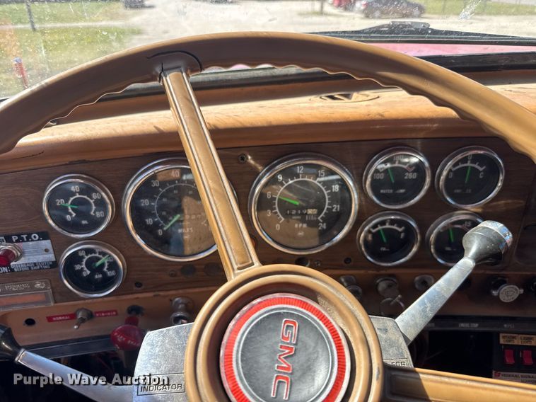 image for item EQ1308 1979 GMC Brigadier tank truck