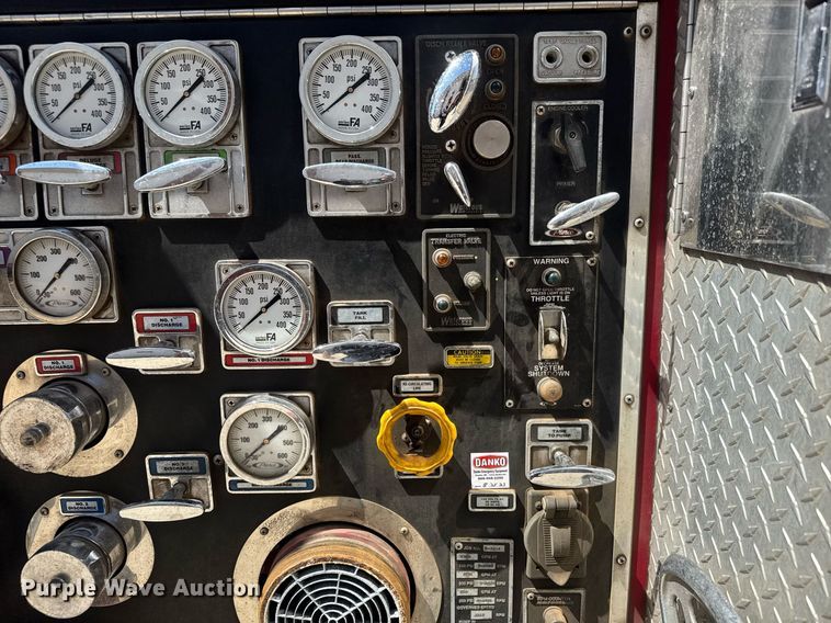 image for item EQ1310 1994 Pierce pumper fire truck