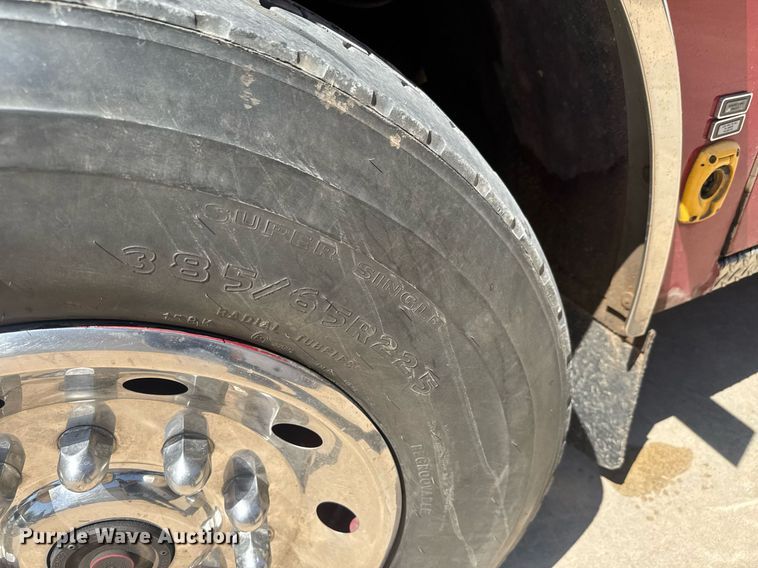 image for item EQ1310 1994 Pierce pumper fire truck